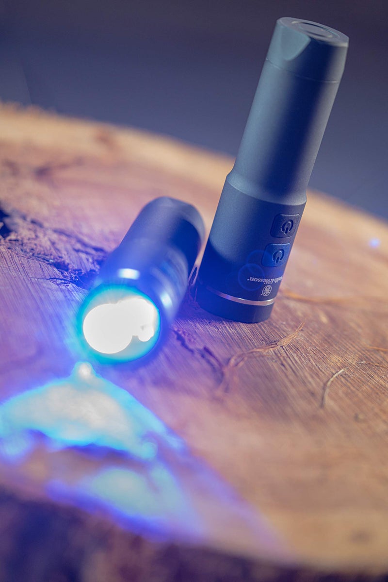 Smith & Wesson Night Guard Quad Beam Flashlight with 4 Color LEDs, Easy Operation and Heavy Duty Construction for Tracking, Survival, Hunting and Outdoor - Image 3